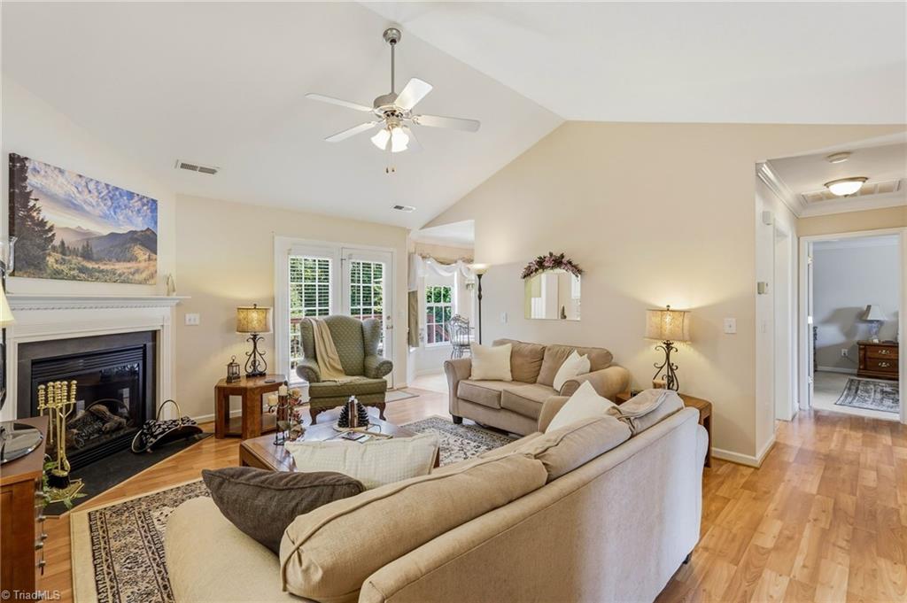 5828 Election Oak Drive
