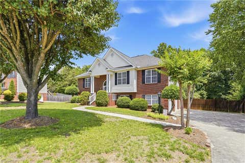 Homes For Sale - 5828 Election Oak Drive<br/> High Point, NC 27265