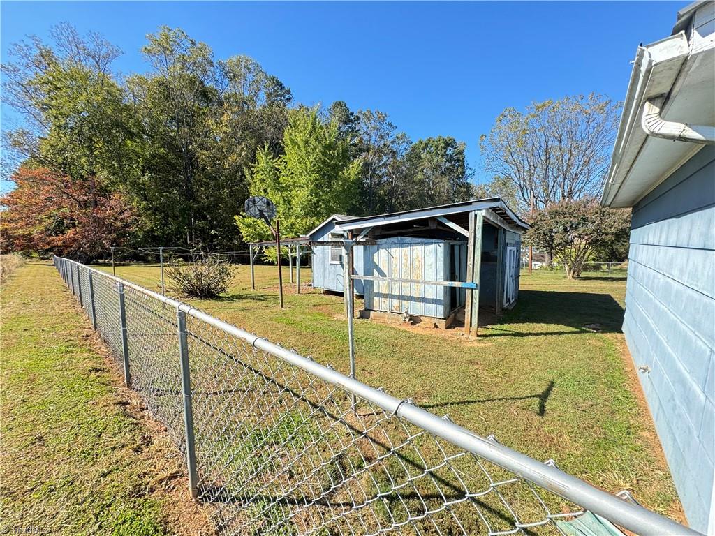 1821 Pleasant Ridge Road, State Road, North Carolina image 8