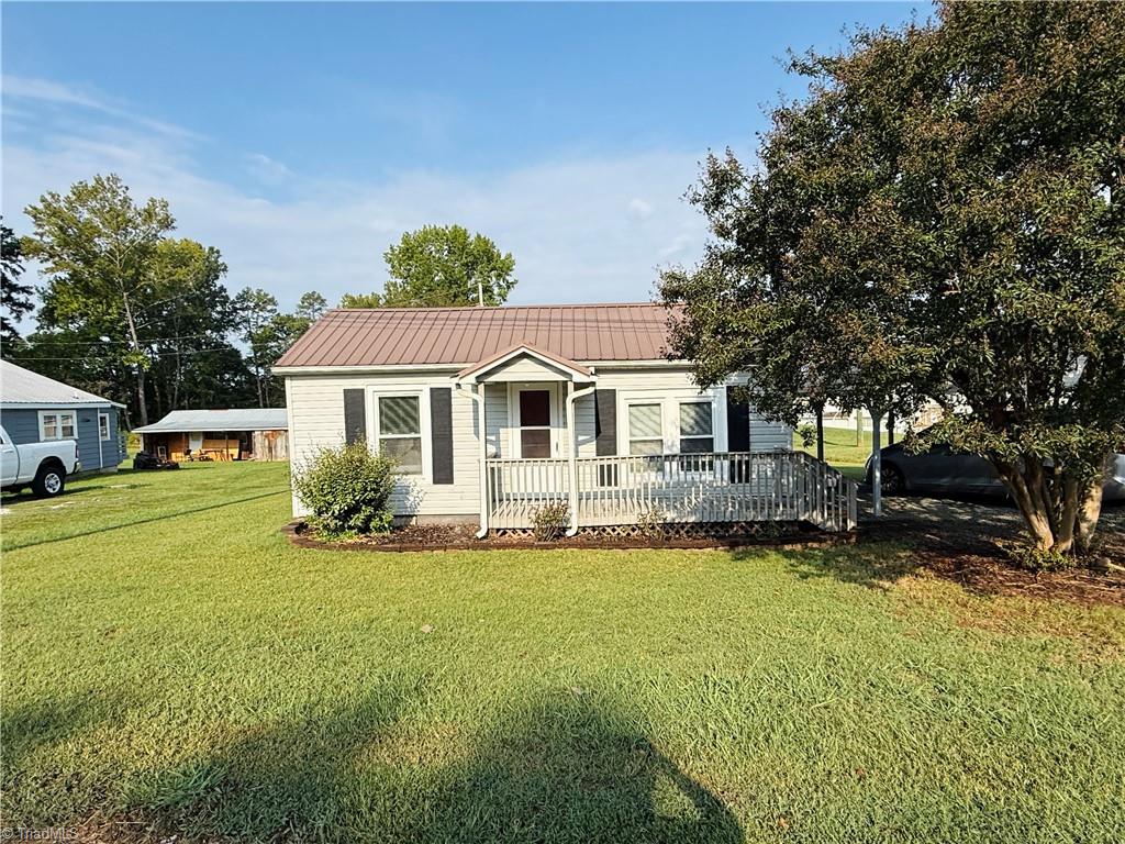 Photo of 24 Forest Hill Road, Lexington, NC 27295 (MLS # 1236567)