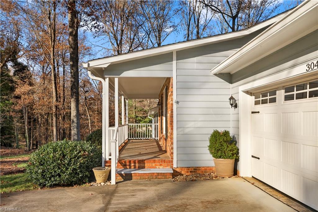 3041 Forest Line Drive