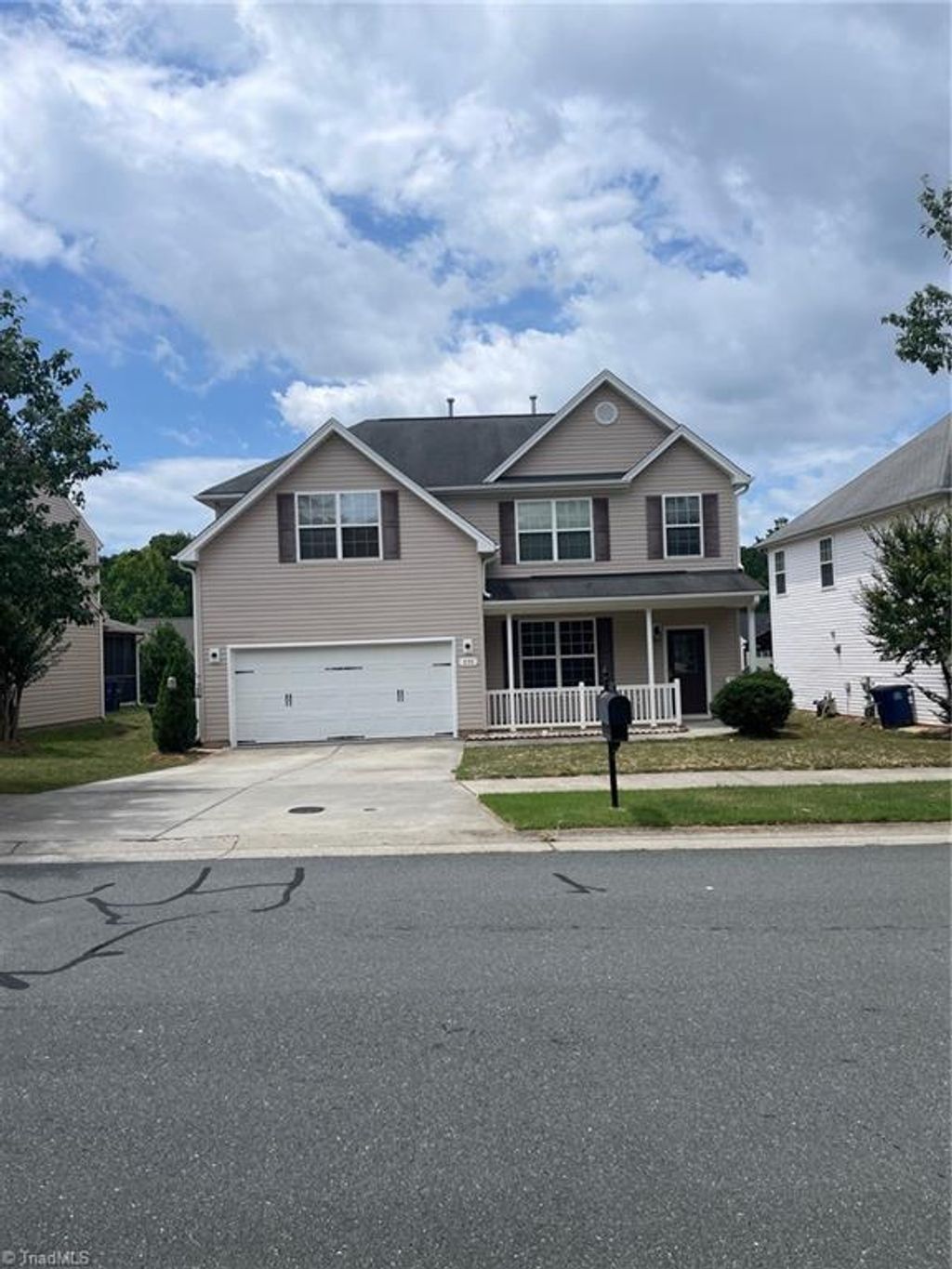 Photo of 335 Summergate Drive, Winston-Salem, NC 27103 (MLS # 1224462)