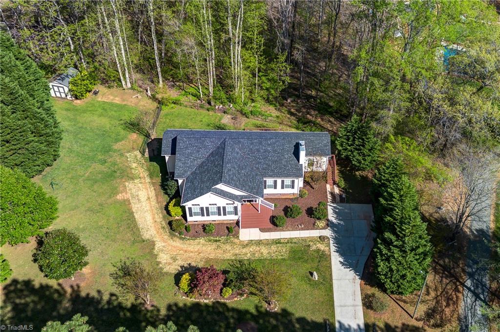 621 Honeysuckle Road, Madison, North Carolina image 40