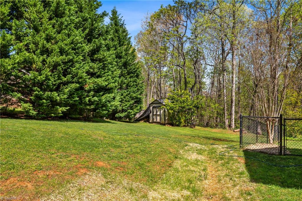 621 Honeysuckle Road, Madison, North Carolina image 37
