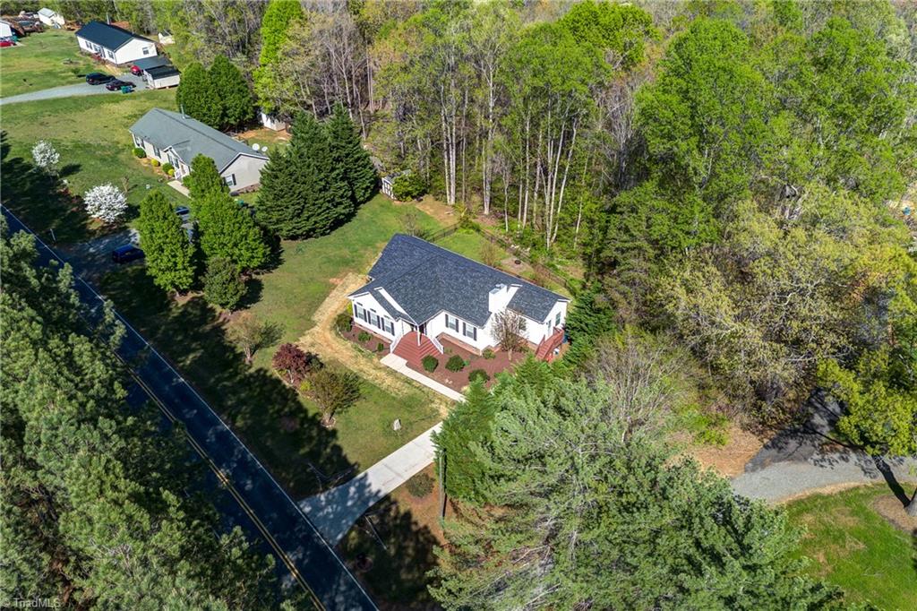 621 Honeysuckle Road, Madison, North Carolina image 41