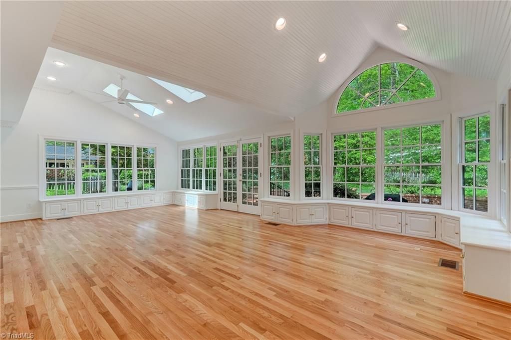 Photo of 612 Willoughby Boulevard, Greensboro, NC 27408 (MLS # 1215823)