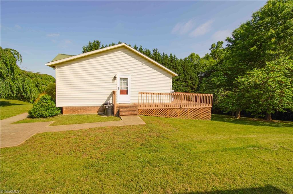 1054 Kentland Drive, King, North Carolina image 6