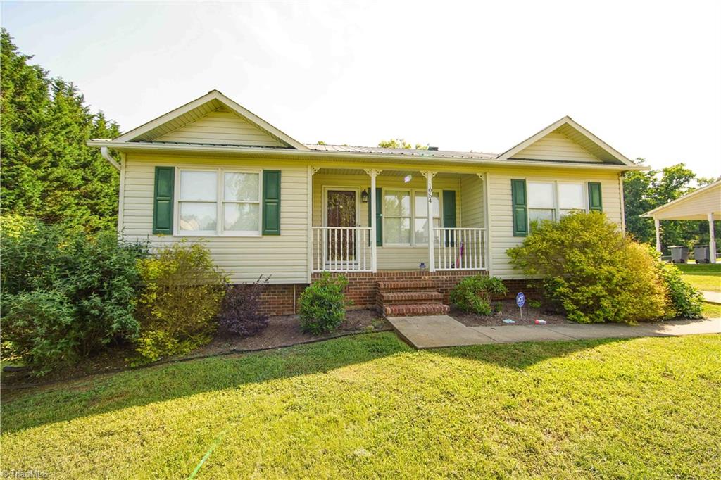 1054 Kentland Drive, King, North Carolina image 1