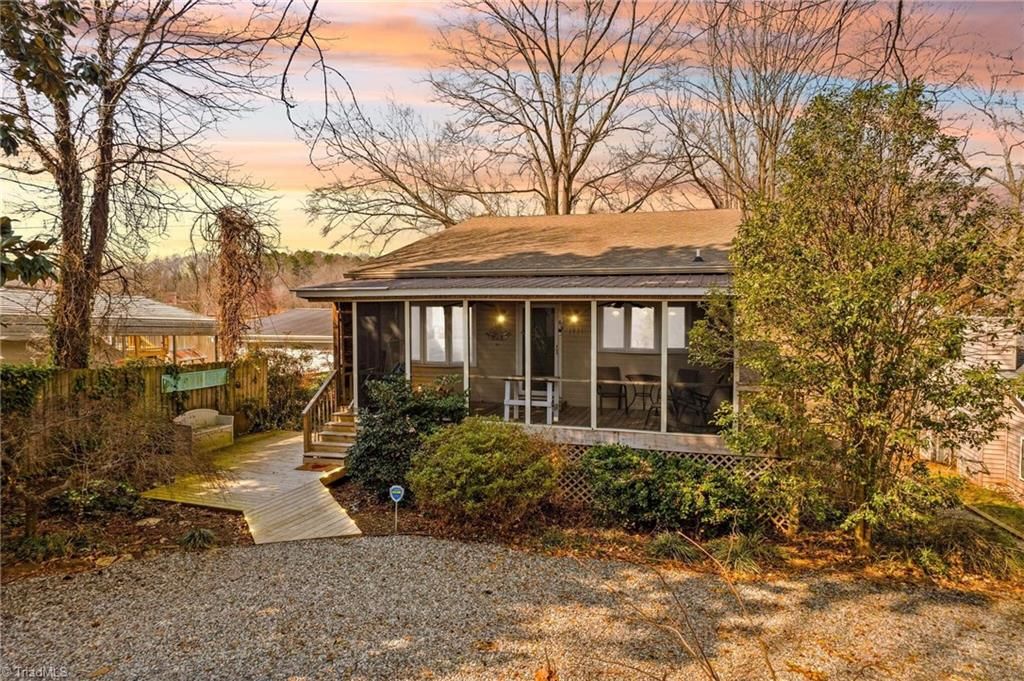 Photo of 1331 Hickory Point Drive, Lexington, NC 27292 (MLS # 1211838)