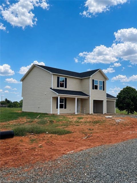 Homes For Sale - 142 Caspian Drive<br/> Lexington, NC 27295