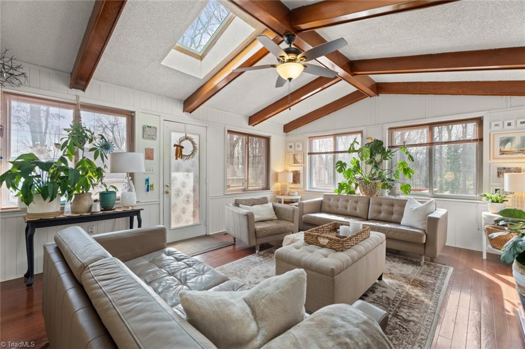 Winston-Salem, North Carolina 27103, United States, 3 Bedrooms Bedrooms, ,2 BathroomsBathrooms,Residential,Active,95836