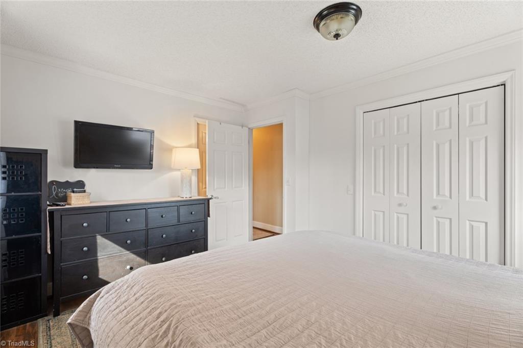 Winston-Salem, North Carolina 27103, United States, 3 Bedrooms Bedrooms, ,2 BathroomsBathrooms,Residential,Active,95836