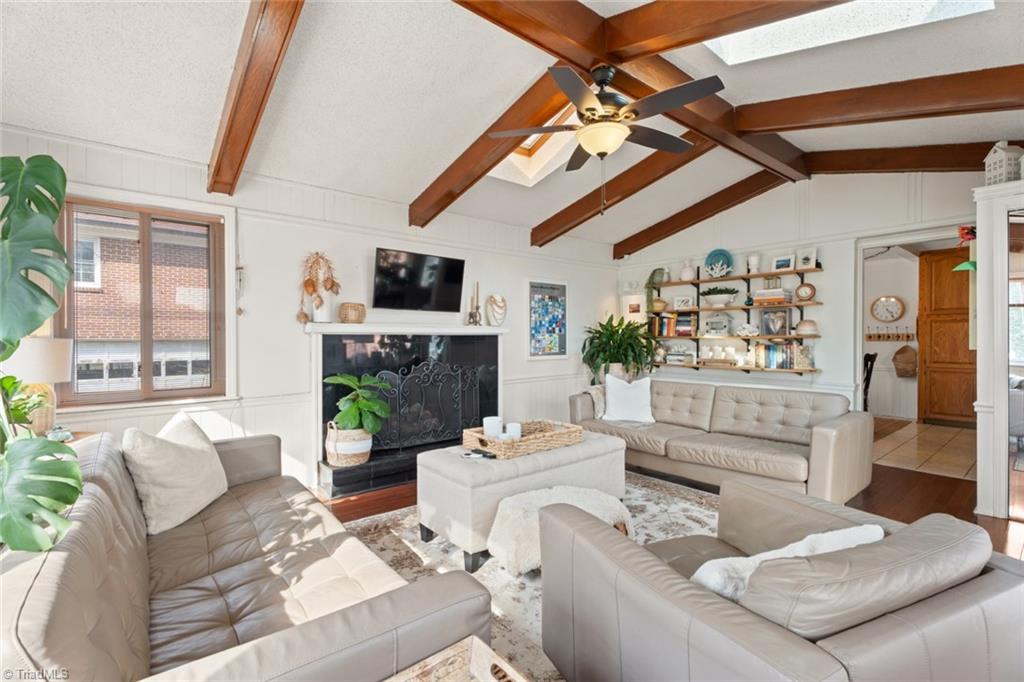 Winston-Salem, North Carolina 27103, United States, 3 Bedrooms Bedrooms, ,2 BathroomsBathrooms,Residential,Active,95836