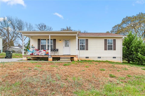 Homes For Sale - 405 Amazon Street<br/> Thomasville, NC 27360