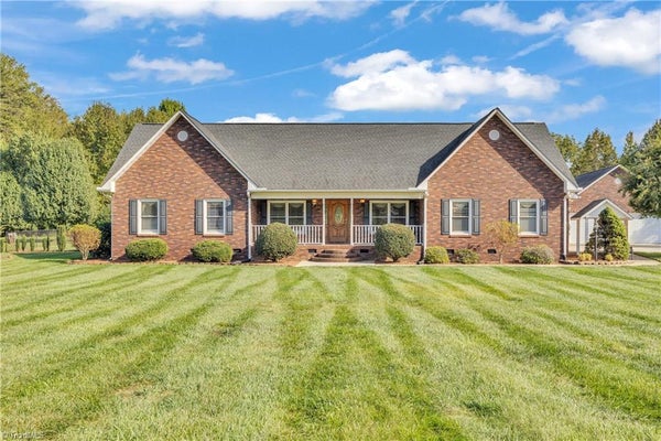 120 BURR LN, SALISBURY, NC 28146 - Image 3cd350cb6d1265a13a2ed5fc663afe3b/420567640