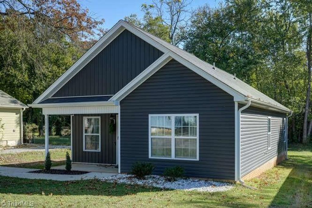 Photo of 1117 Jefferson Street, High Point, NC 27260 (MLS # 1198267)