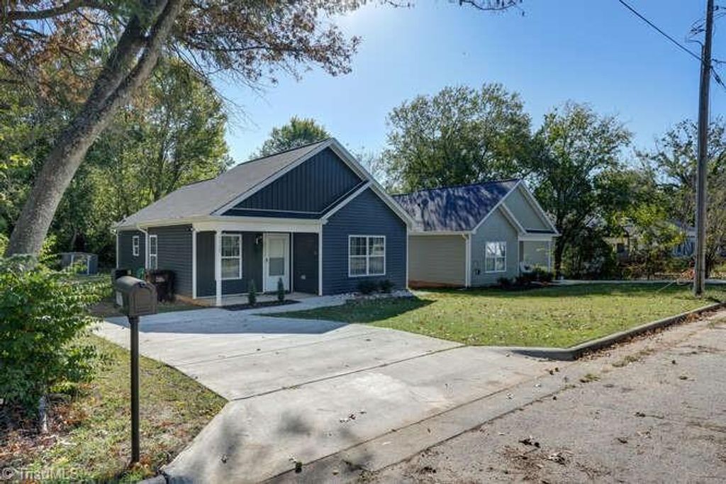 Photo of 1117 Jefferson Street, High Point, NC 27260 (MLS # 1198267)