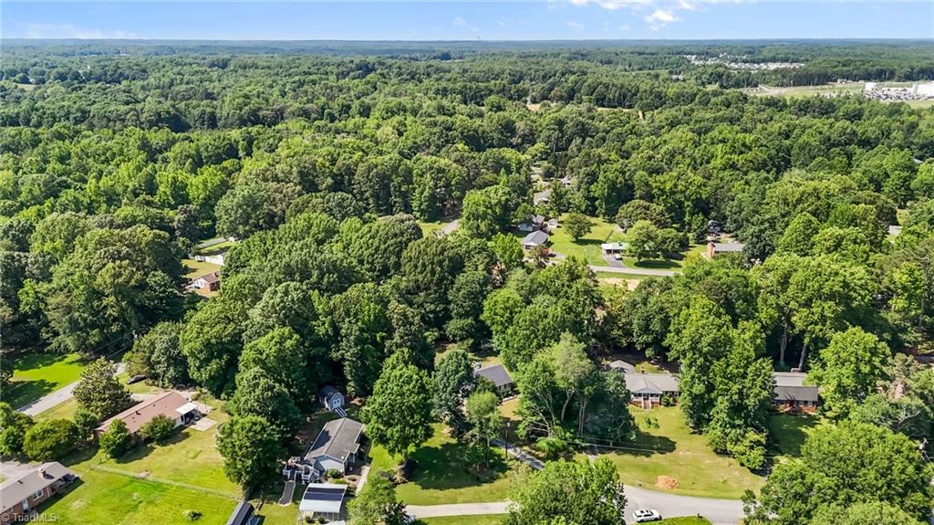 5801 Barbell Circle, McLeansville, North Carolina image 33