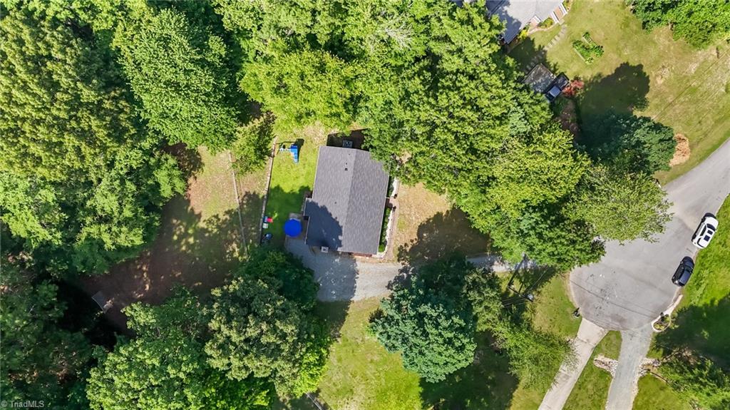 5801 Barbell Circle, McLeansville, North Carolina image 35