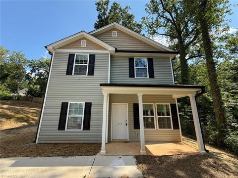 Homes For Sale - 516 Mccreary Street<br/> Winston-Salem, NC 27105