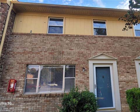 Townhouse For Sale - 1925 Vantage Point Place #F<br/> Greensboro, NC 27407