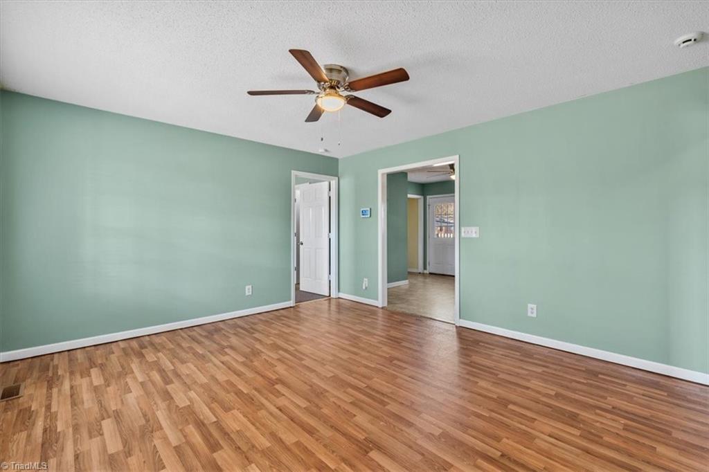 603 Memorial Park Drive, Thomasville, North Carolina image 4