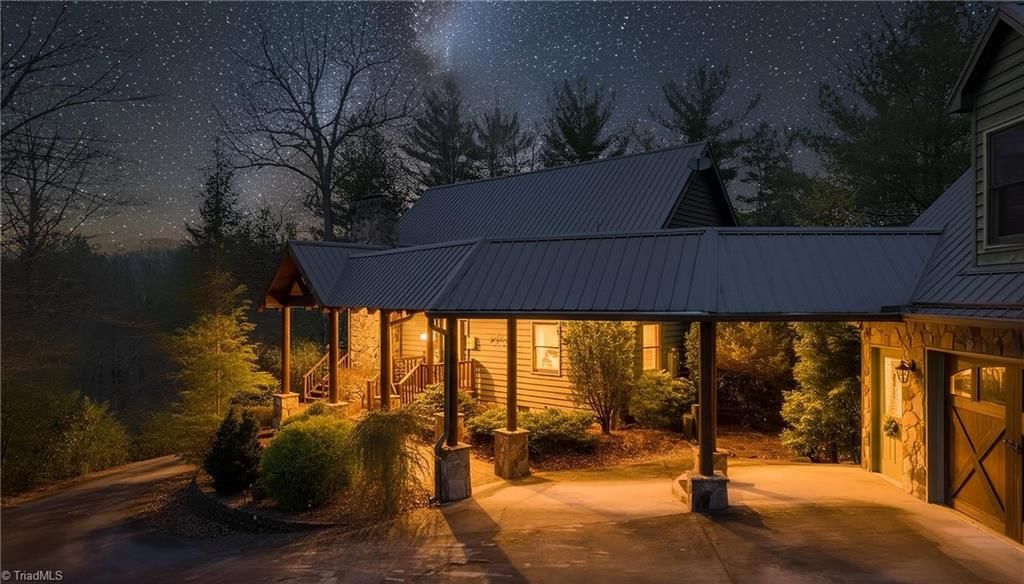 Photo of 1721 Meadow Road, Ferguson, NC 28624 (MLS # 1211670)