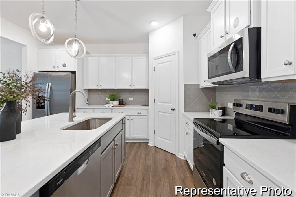 1005 Aubrieta Street 107