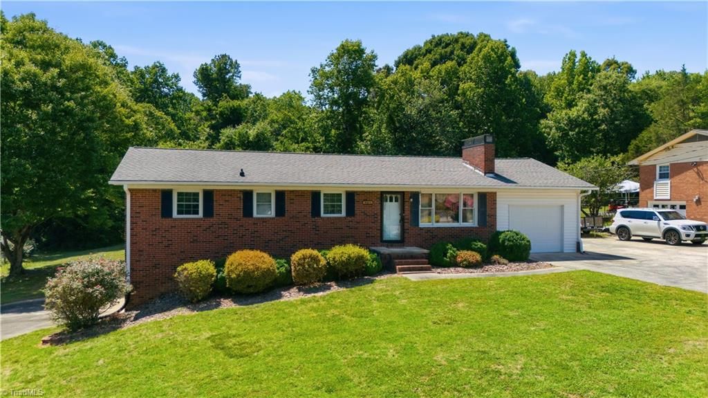 Photo of 464 Cedar Drive, Winston-Salem, NC 27107 (MLS # 1224308)