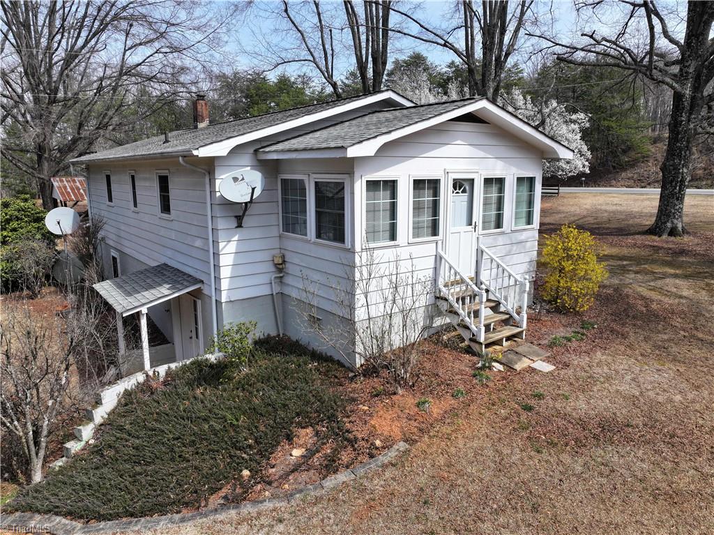 1305 Moores Spring Road, Westfield, North Carolina image 8