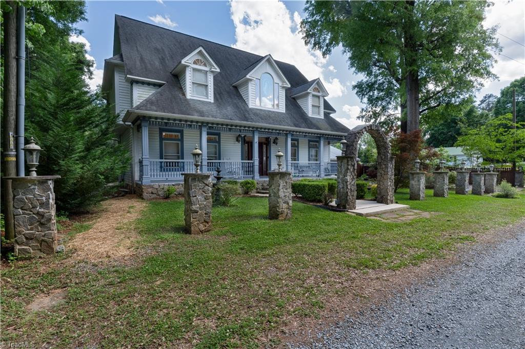 150 8th Avenue, New London, North Carolina image 3