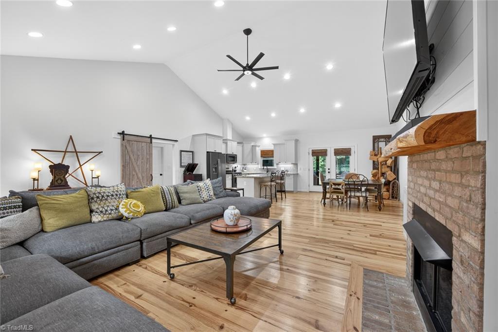 Lexington, North Carolina 27292, United States, 3 Bedrooms Bedrooms, ,3 BathroomsBathrooms,Residential,Active,210835