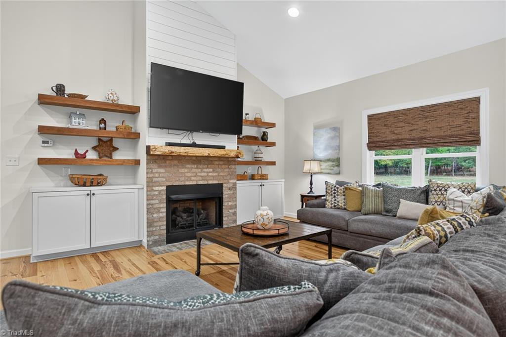 Lexington, North Carolina 27292, United States, 3 Bedrooms Bedrooms, ,3 BathroomsBathrooms,Residential,Active,210835