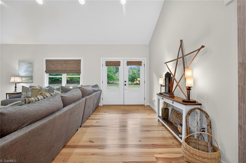 Lexington, North Carolina 27292, United States, 3 Bedrooms Bedrooms, ,3 BathroomsBathrooms,Residential,Active,210835