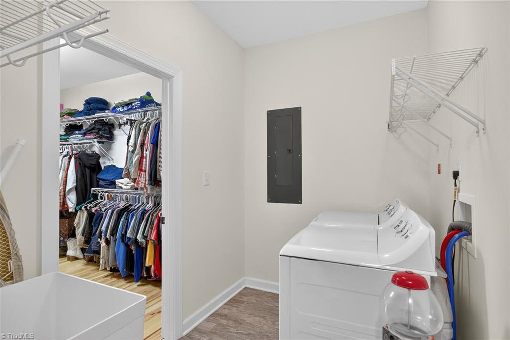 Lexington, North Carolina 27292, United States, 3 Bedrooms Bedrooms, ,3 BathroomsBathrooms,Residential,Active,210835