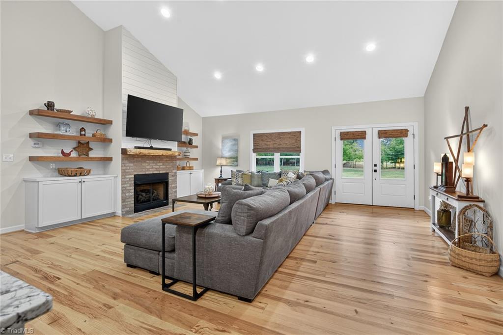 Lexington, North Carolina 27292, United States, 3 Bedrooms Bedrooms, ,3 BathroomsBathrooms,Residential,Active,210835