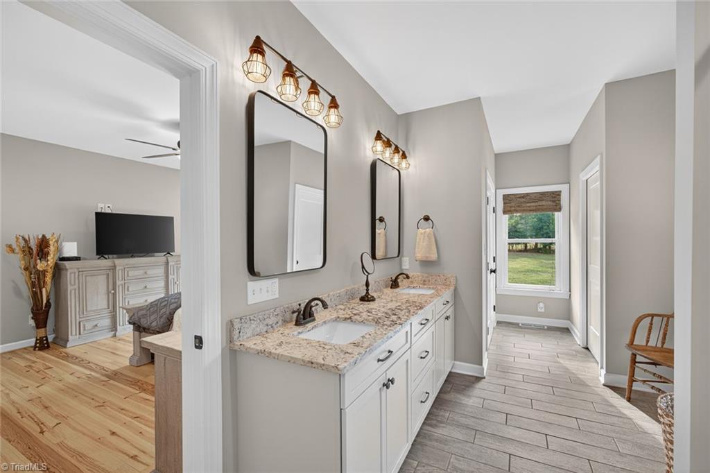 Lexington, North Carolina 27292, United States, 3 Bedrooms Bedrooms, ,3 BathroomsBathrooms,Residential,Active,210835