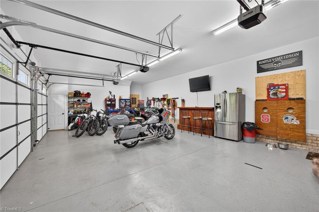 Lexington, North Carolina 27292, United States, 3 Bedrooms Bedrooms, ,3 BathroomsBathrooms,Residential,Active,210835