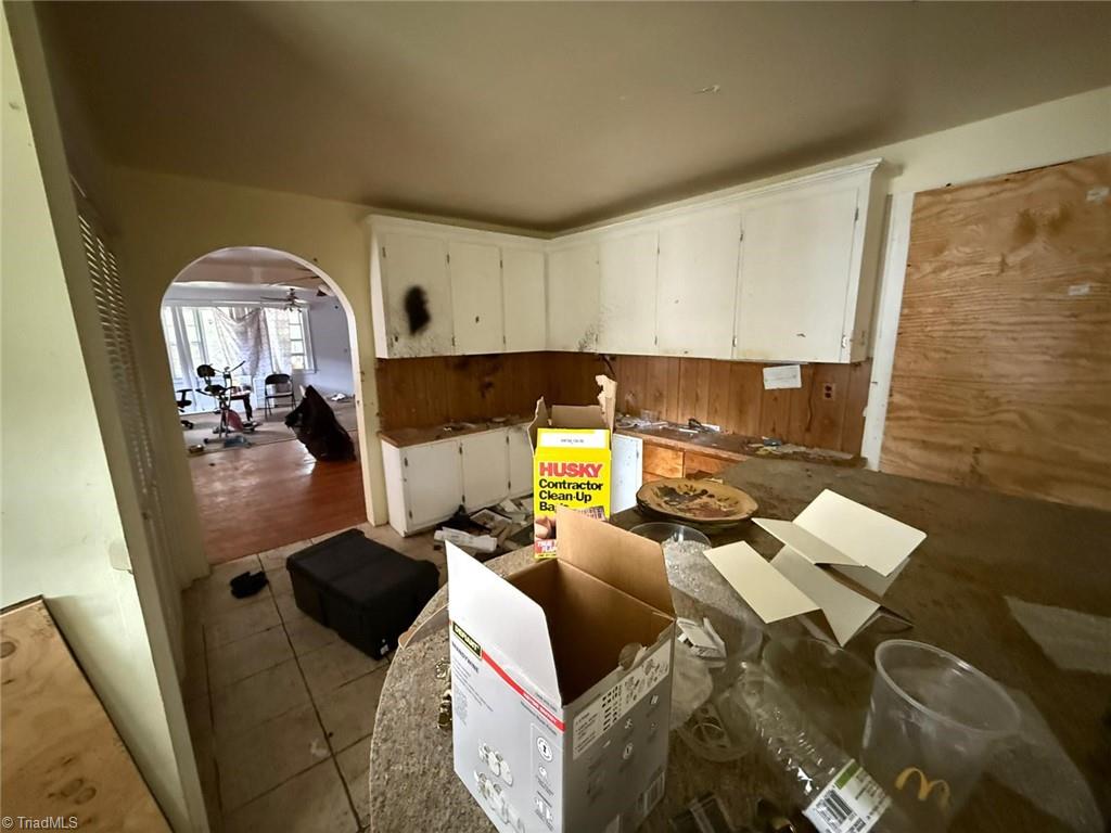 2912 W English Road, High Point, North Carolina image 9