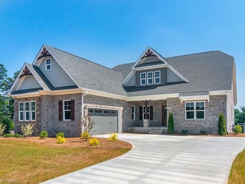 Townhouse For Sale - 153 Grandworth Way<br/> King, NC 27021