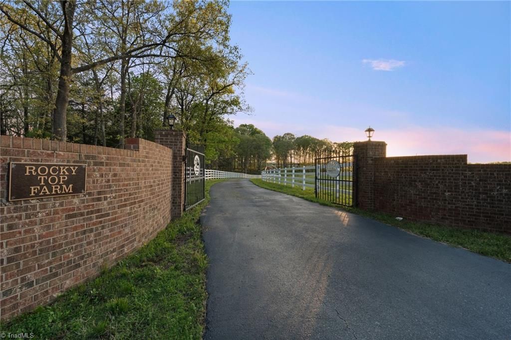 Photo of 15670 Bethel Avenue Extension, Midland, NC 28107 (MLS # 1176928)