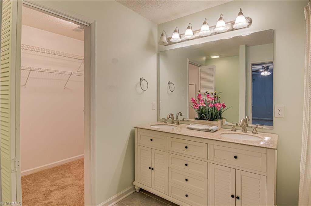 1910 Kildare Woods Drive, Greensboro, North Carolina image 17
