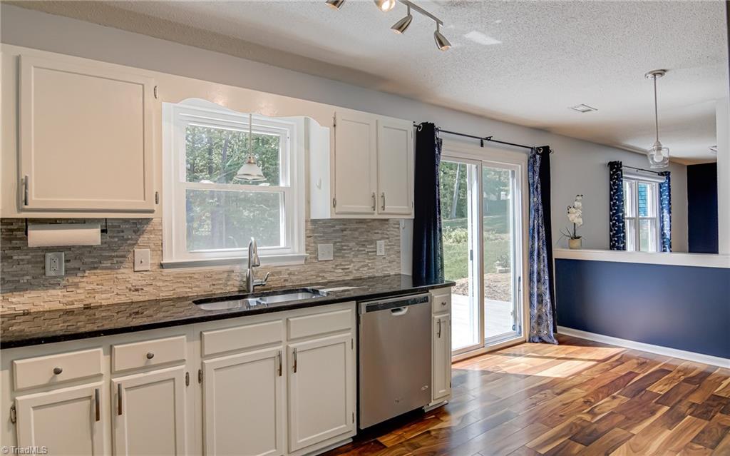 1910 Kildare Woods Drive, Greensboro, North Carolina image 8