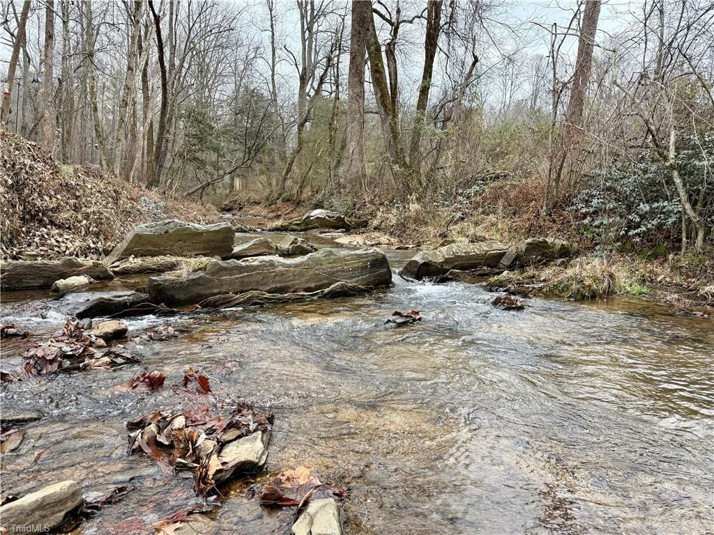 Photo of 920 Pennell Road, Moravian Falls, NC 28654 (MLS # 1204158)