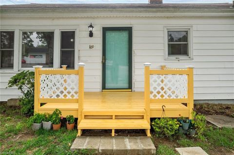 A home in Mount Airy