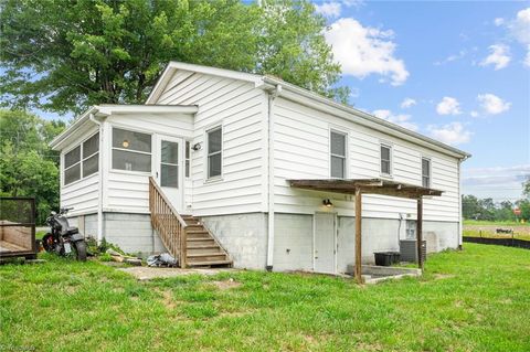 A home in Mount Airy