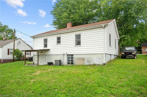 A home in Mount Airy