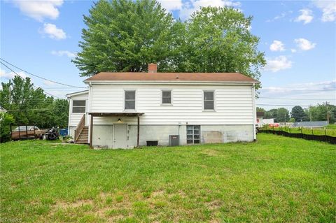 A home in Mount Airy