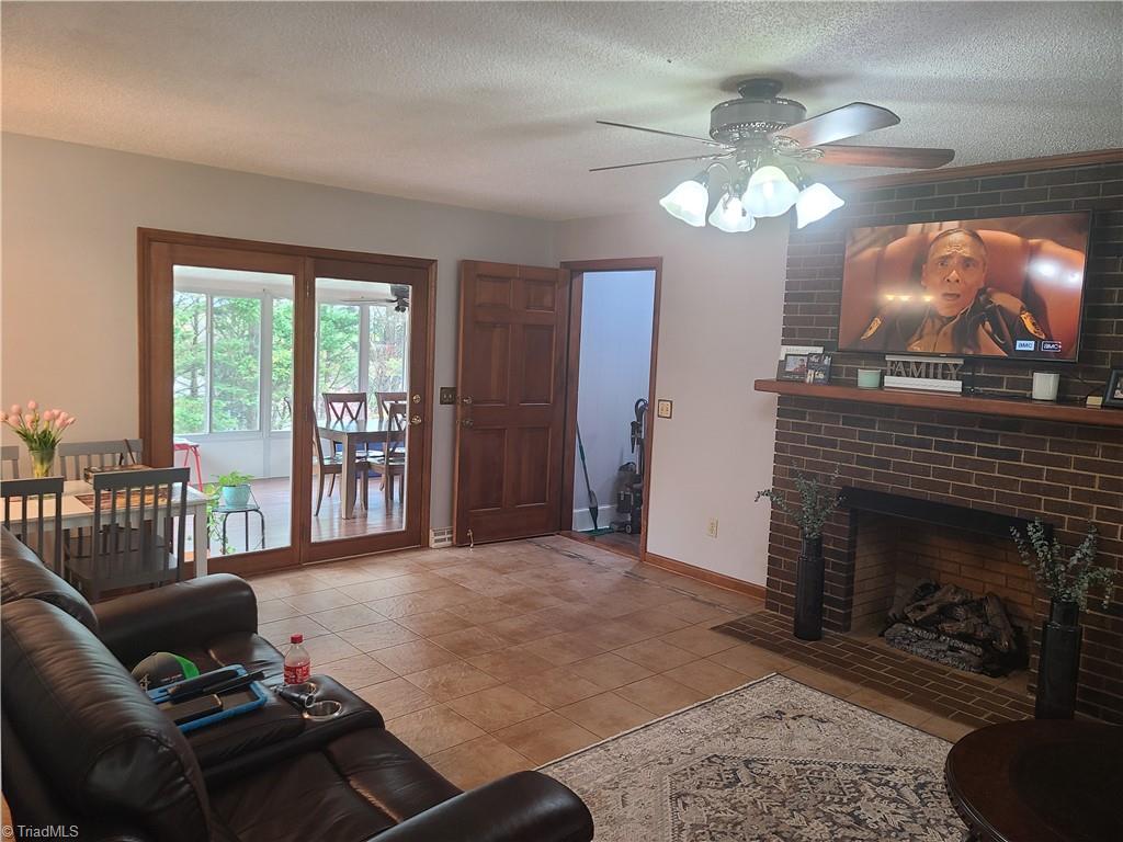 236 Charity Church Road, Millers Creek, North Carolina image 4