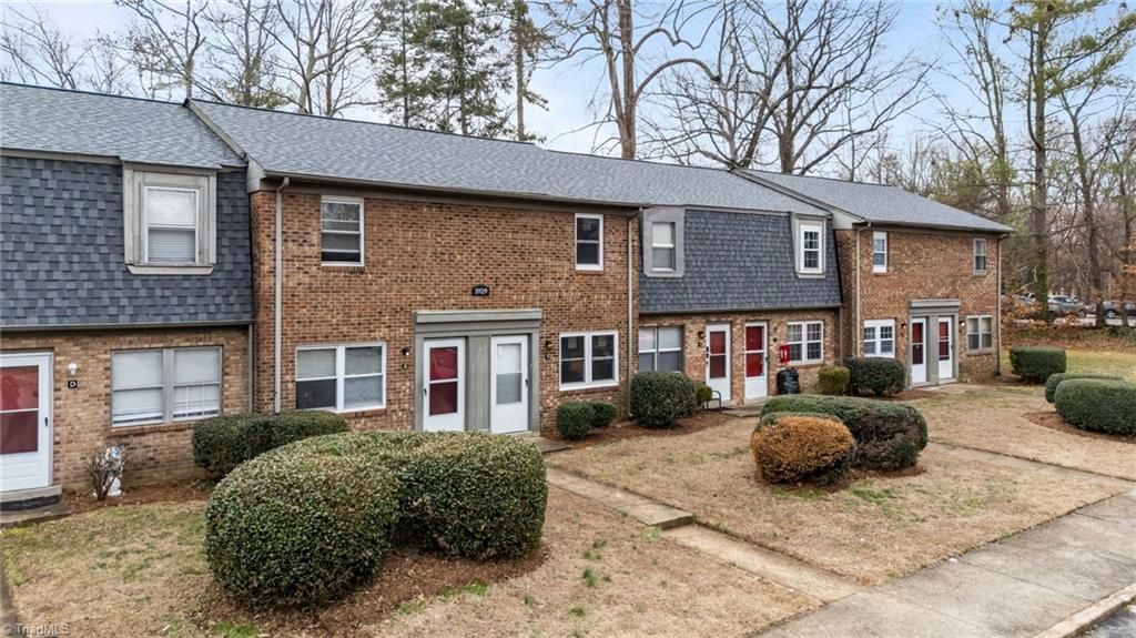Photo of 1929 Vantage Point Place #F, Greensboro, NC 27407 (MLS # 1209684)